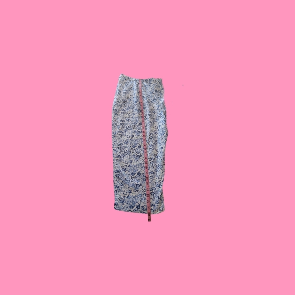 Chaus Crop Pants Side Zip Blue and White Floral Size 16 - Picture 9 of 10